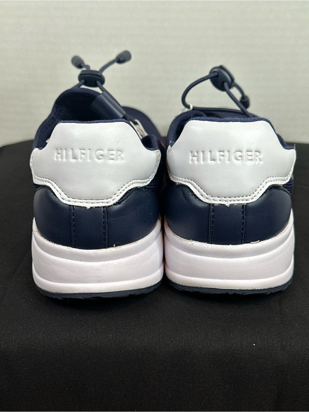 Tommy Hilfiger Navy Knit Sneakers with Red and White Stripe, size 8.5 - Picture 3 of 7